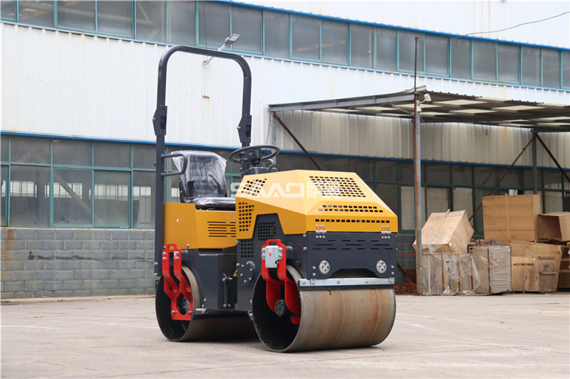 小型壓路機(jī)施工后應(yīng)當(dāng)怎么清理呢？
