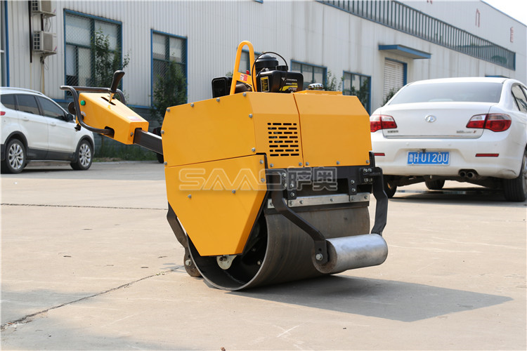 小型壓路機(jī)驅(qū)動馬達(dá)故障的解決方法