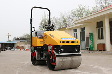 小型壓路機(jī)零部件操作，需要滿足的溫度